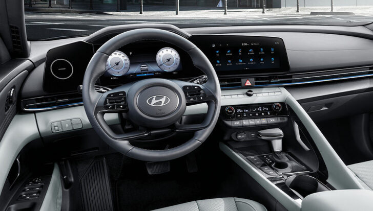 Интерьер Hyundai Elantra