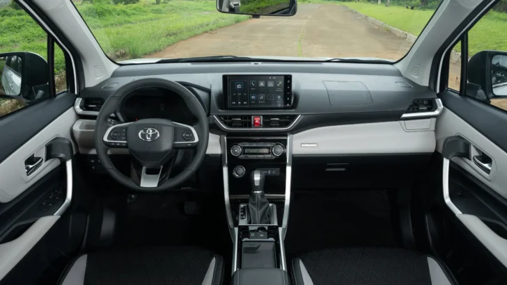 Интерьер Toyota Veloz