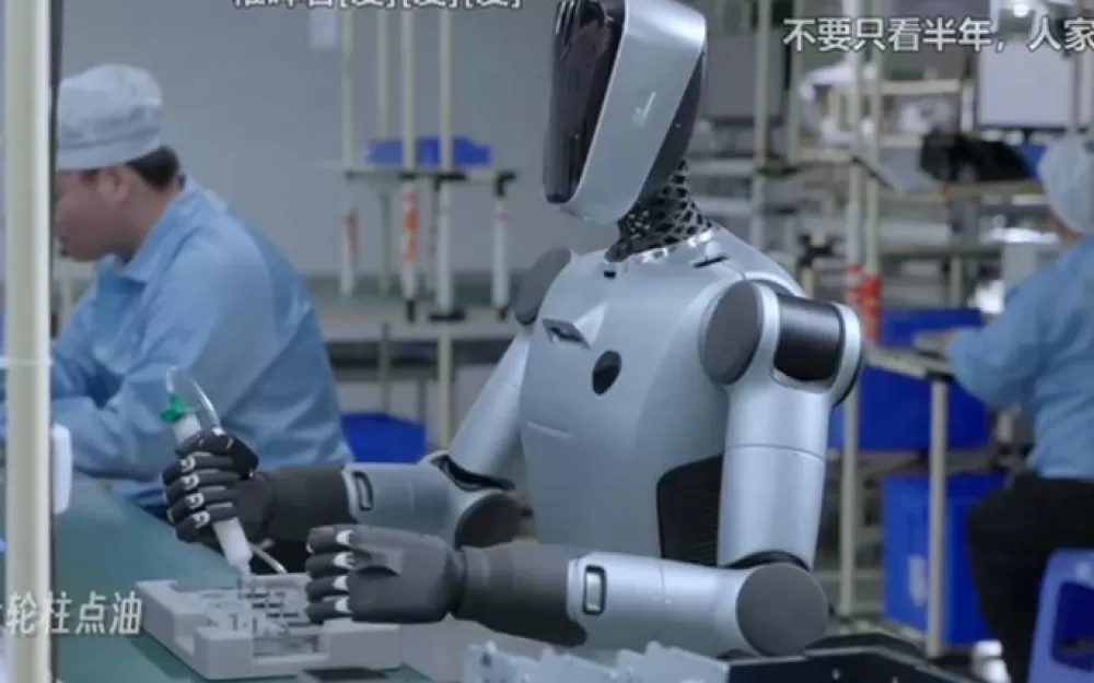 Expedition A1 — многофункциональный человекоподобный робот . Рис. 3