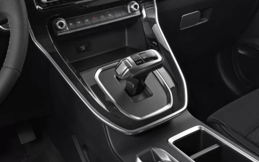 Интерьер Haval M6