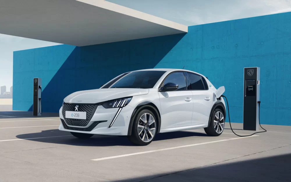 Названы лучшие компактные электрокары в 2024 году. Список из 8 моделей