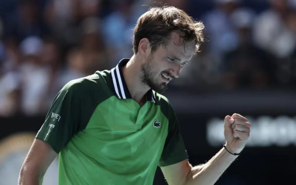 Медведев вышел в третий круг «Мастерса» в Монте-Карло. Следующий соперник – Хачанов