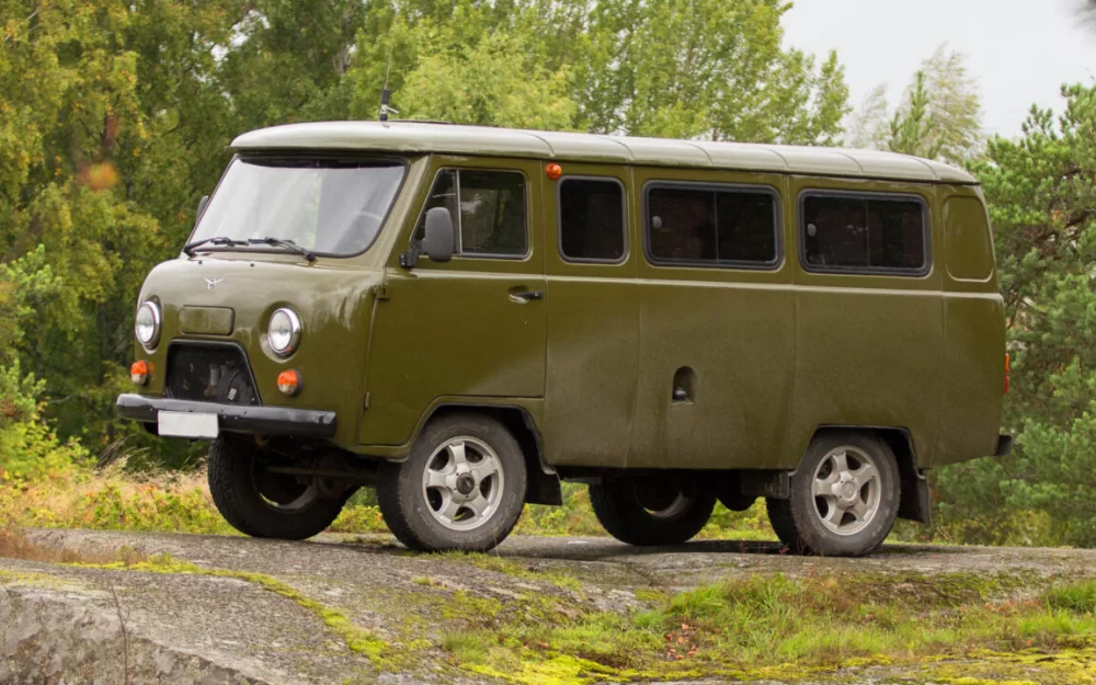 Названы лучшие отечественные автомобили в России. Список из 5 моделей