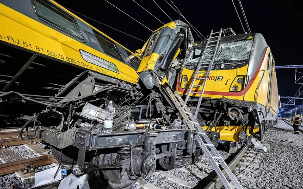 Появились подробности страшной железнодорожной аварии в европейской стране: поезд ехал на Украину