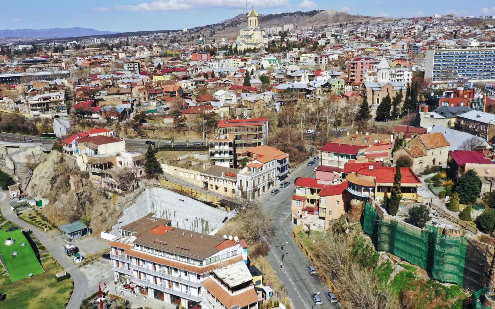 Поверенного в делах Украины в Грузии уволили за покупку стиральных машин