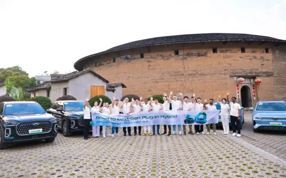 Chery Tiggo 9 и Arrizo 8 Hybrid