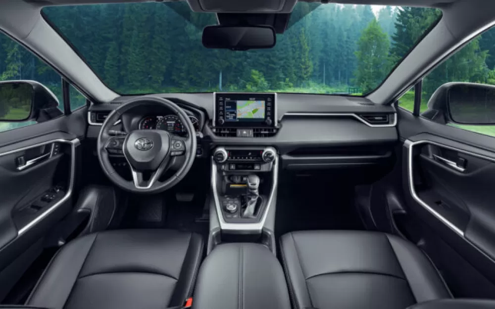 Интерьер Toyota RAV4