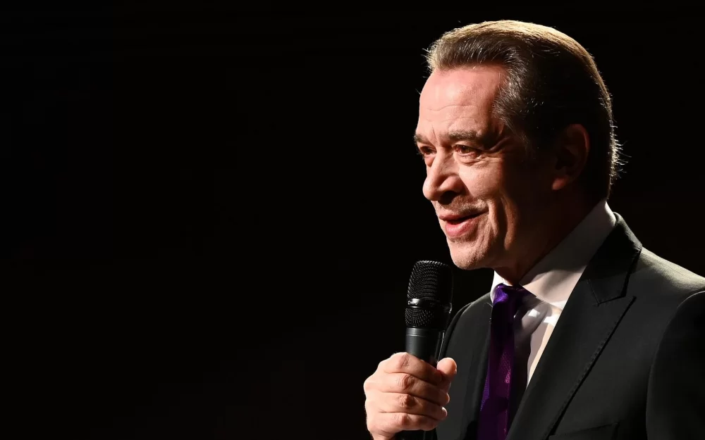 Машков и фестиваль Гергиева стали лауреатами Знания.Премии