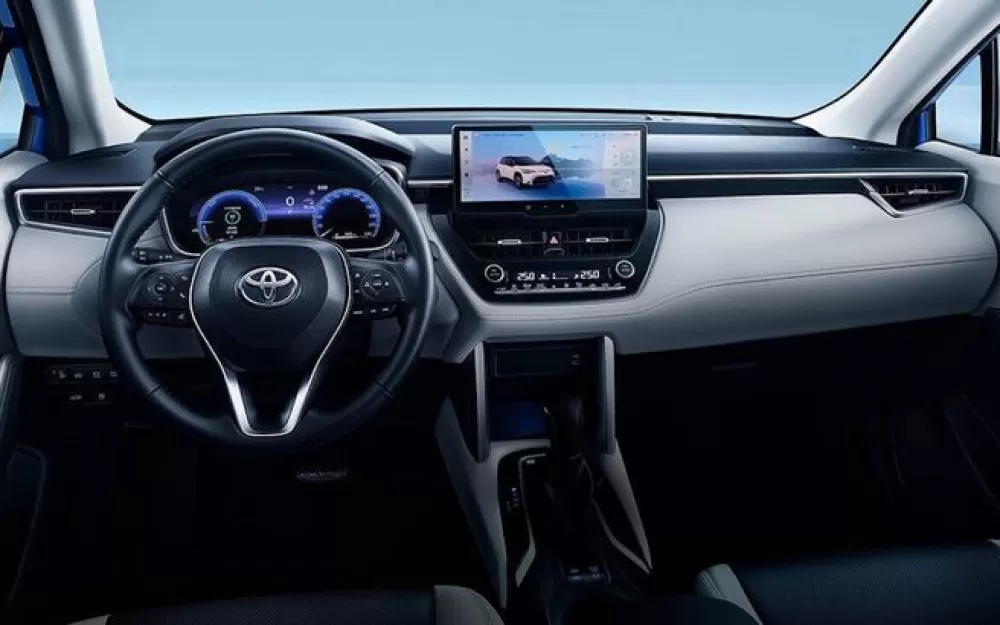 Интерьер Toyota Frontlander