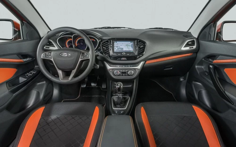 АвтоВАЗ представит кроссовер на базе Lada Vesta