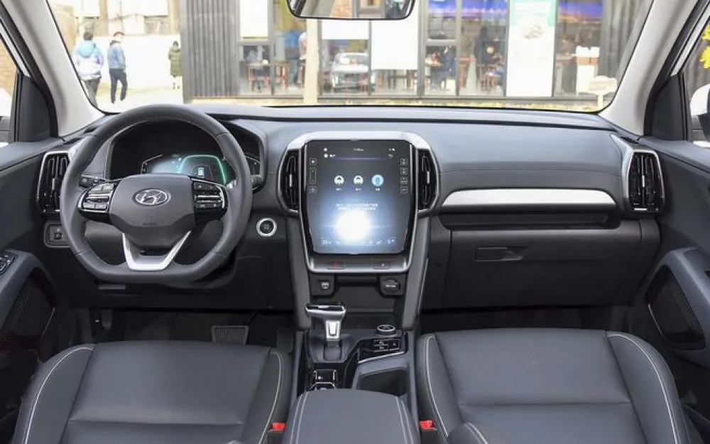 Интерьер Hyundai ix35