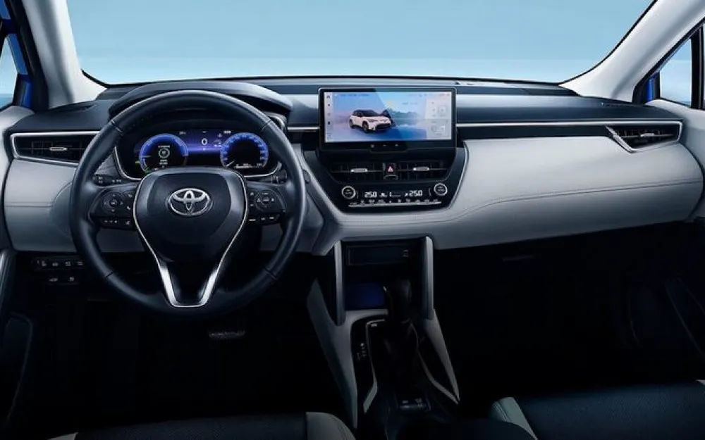 Интерьер Toyota Frontlander