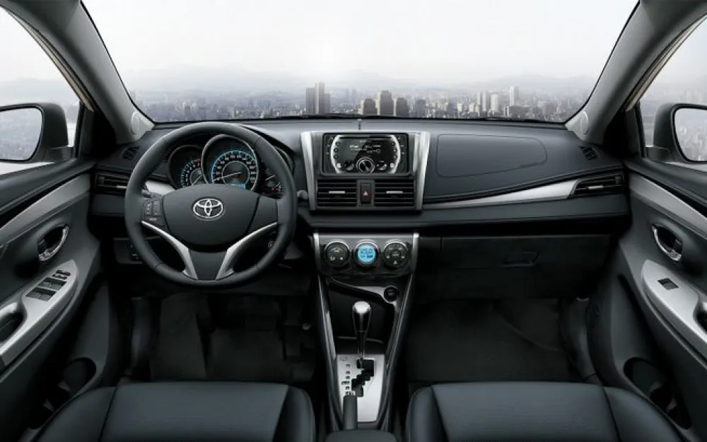 Интерьер Toyota Vios
