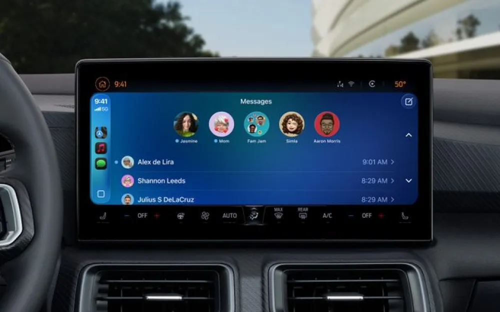 Обновленный интерфейс Apple CarPlay