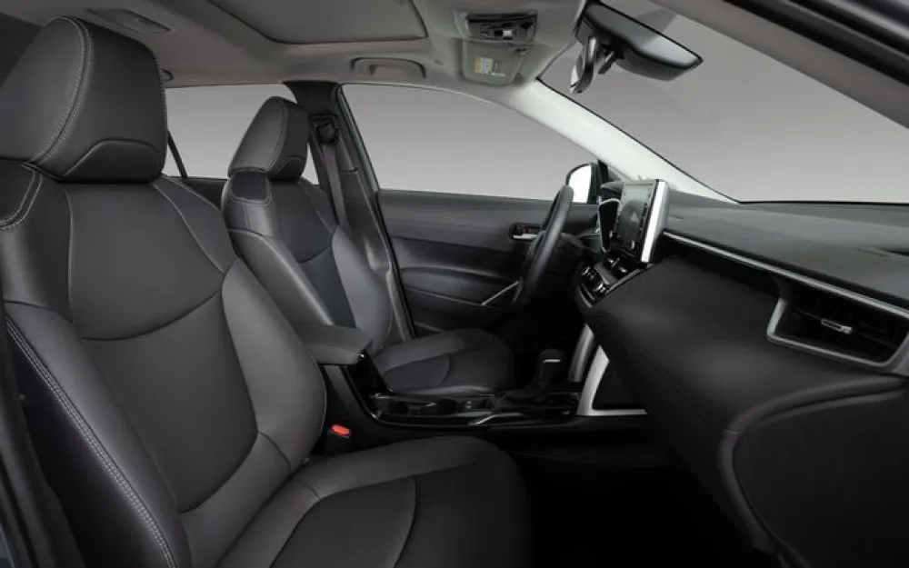 Интерьер Toyota Corolla Cross