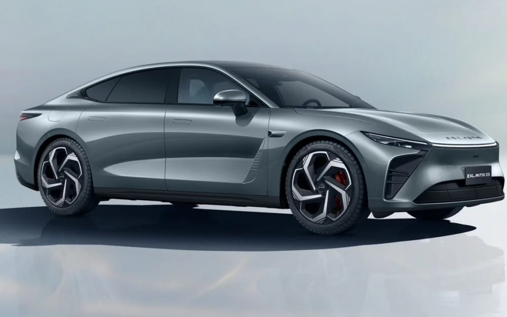 Exeed объявил об уникальной акции для покупателей своей новинки в России