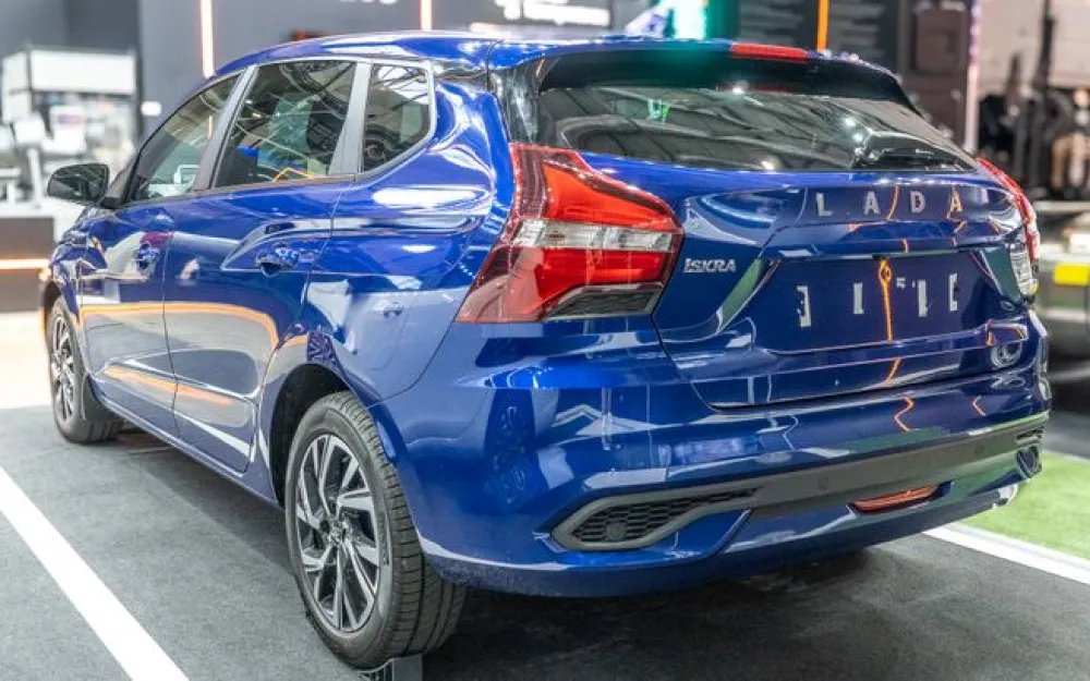 LADA Iskra SW