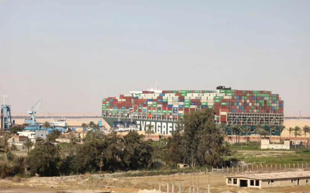 Экипаж атакованного у берегов Йемена сухогруза спасен и находится в безопасности