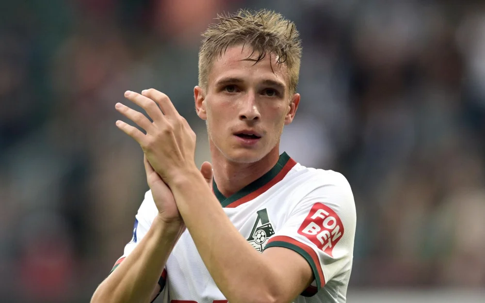 Спартак предлагал Локомотиву 300 млн рублей за Самошникова, пишут СМИ