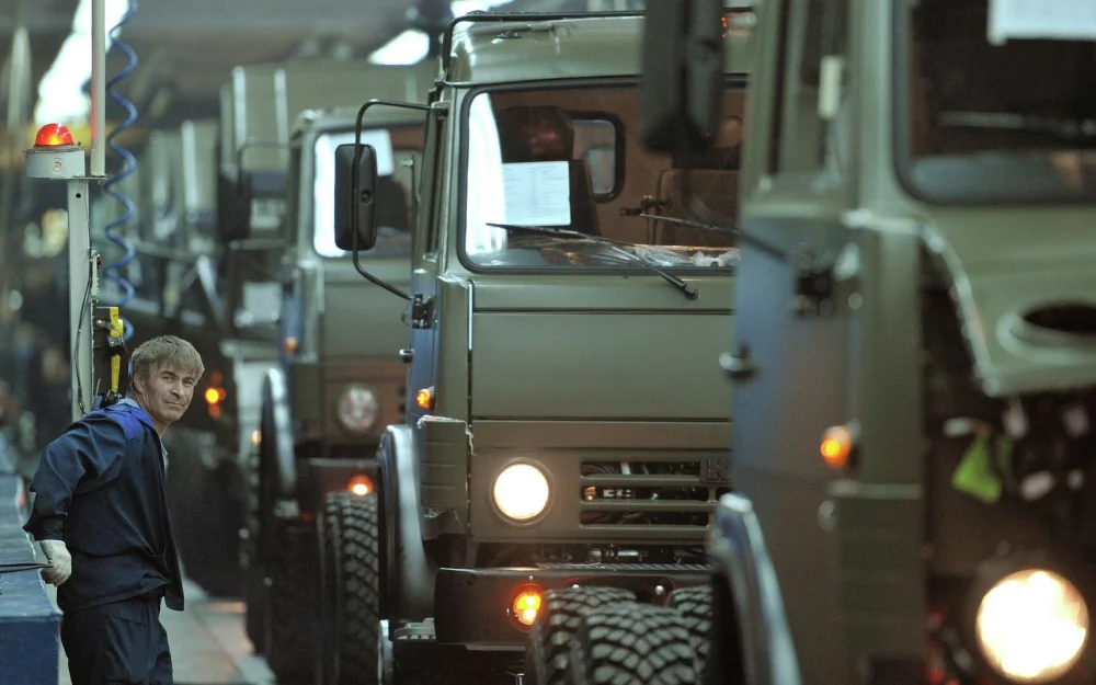 КАМАЗ отказался от введения трехдневной рабочей недели