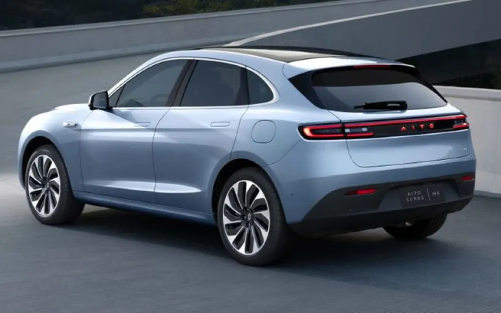 Seres M5
