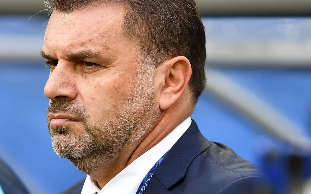 Экс-тренер Тоттенхэма возглавил клуб АПЛ