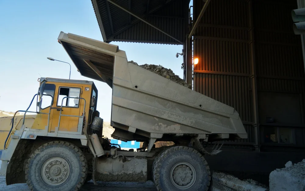 Минпромторг предложил установить минимальные объемы продаж цемента на бирже