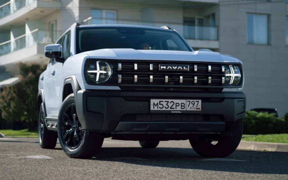 Самый дешевый «внедорожный» кроссовер Haval стал менее доступным в России: что изменилось