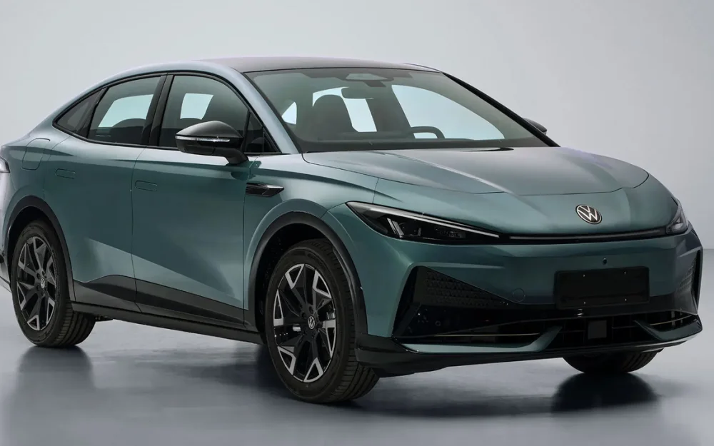 Раскрыт облик нового седана Volkswagen, которому не нужен бензин