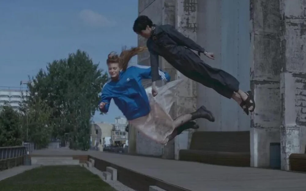 Фанаты Цоя не поняли юмора нового клипа «Кино»