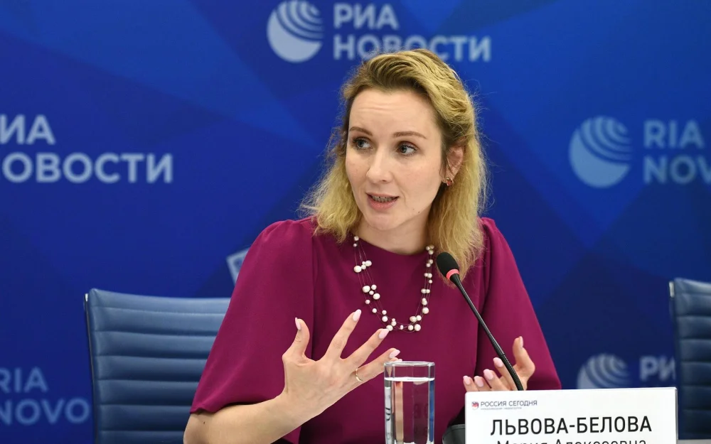 Львова-Белова предложила снизить пенсионный возраст многодетным отцам