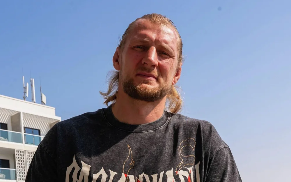 Волков победил Алмейду на UFC 321