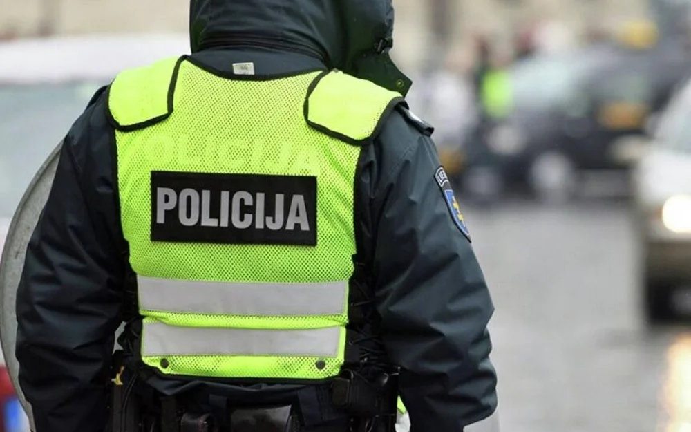 В Вильнюсе закрыли аэропорт из-за обнаружения в небе объектов, пишут СМИ