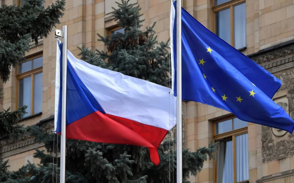 Приток украинских беженцев в Чехию вырос за два месяца, сообщили СМИ
