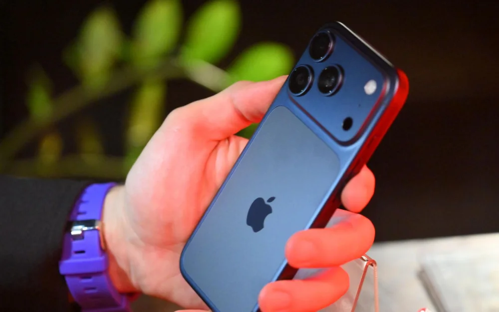 Большинство заявок на микрозаймы в сентябре пришлось на владельцев iPhone