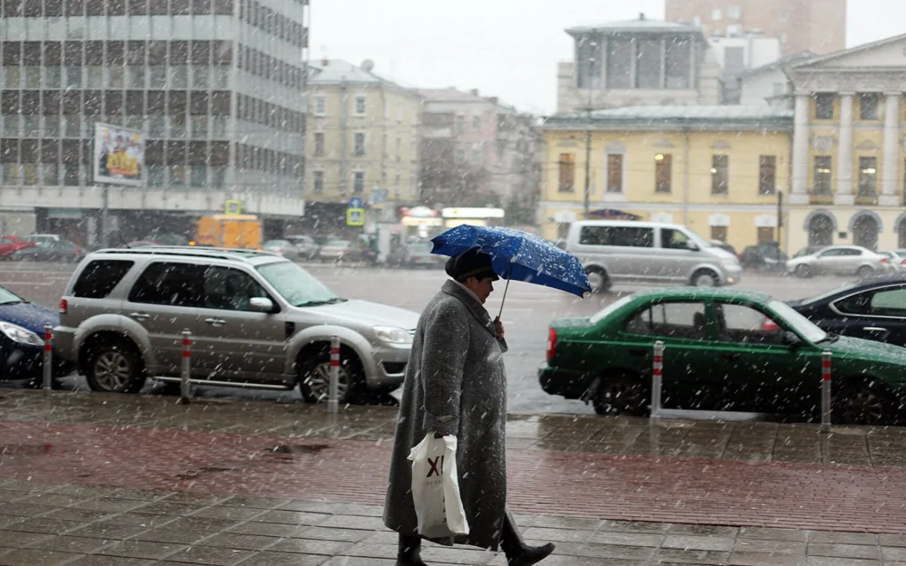 Циклон Барбара может принести в Москву первый мокрый снег