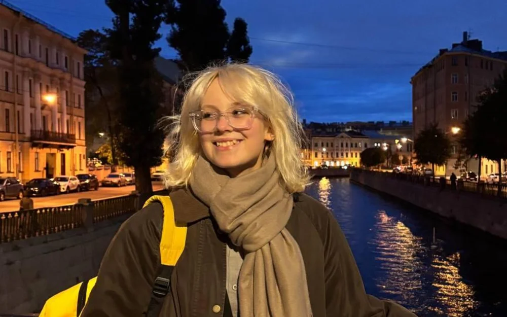 Суд оштрафовал уличную певицу Логинову на 30 тысяч рублей