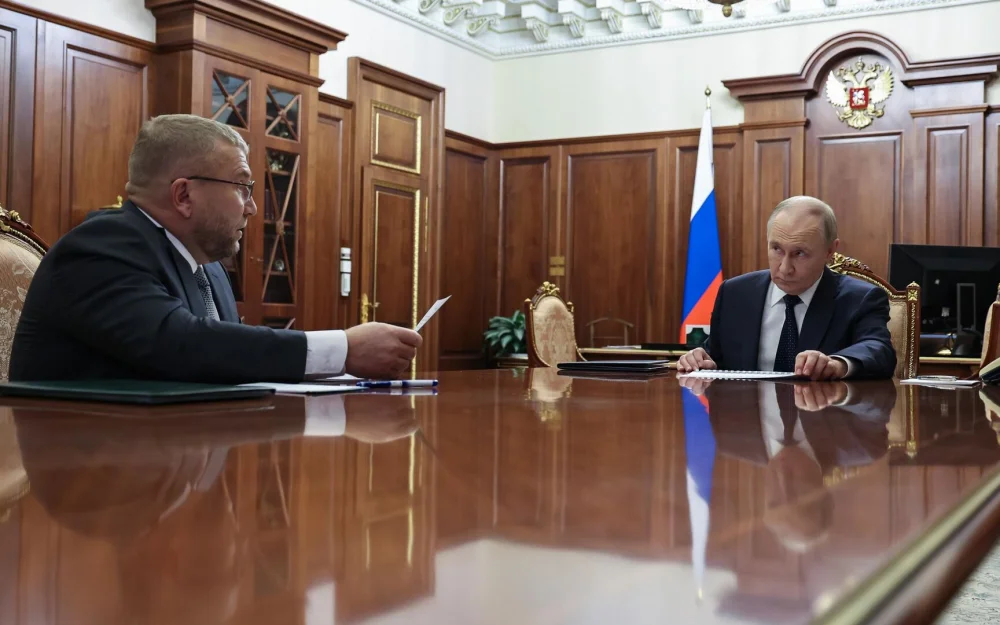 Путин заинтересовался системой для борьбы с серым импортом