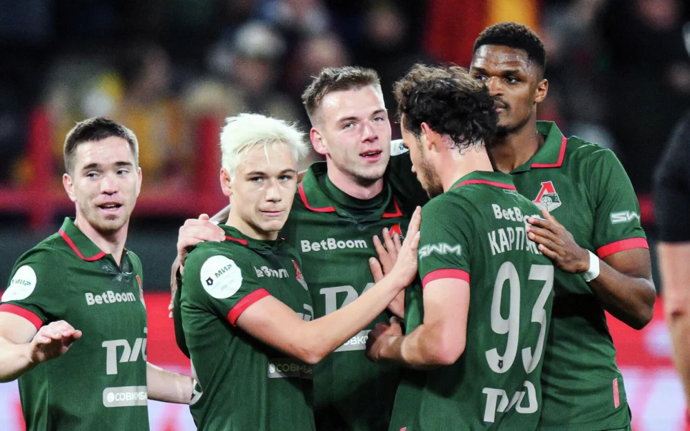 Локомотив разгромил ЦСКА и возглавил турнирную таблицу РПЛ