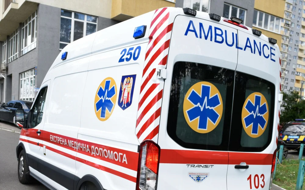 В Одесской области фура наехала на двух сотрудников военкомата, пишут СМИ