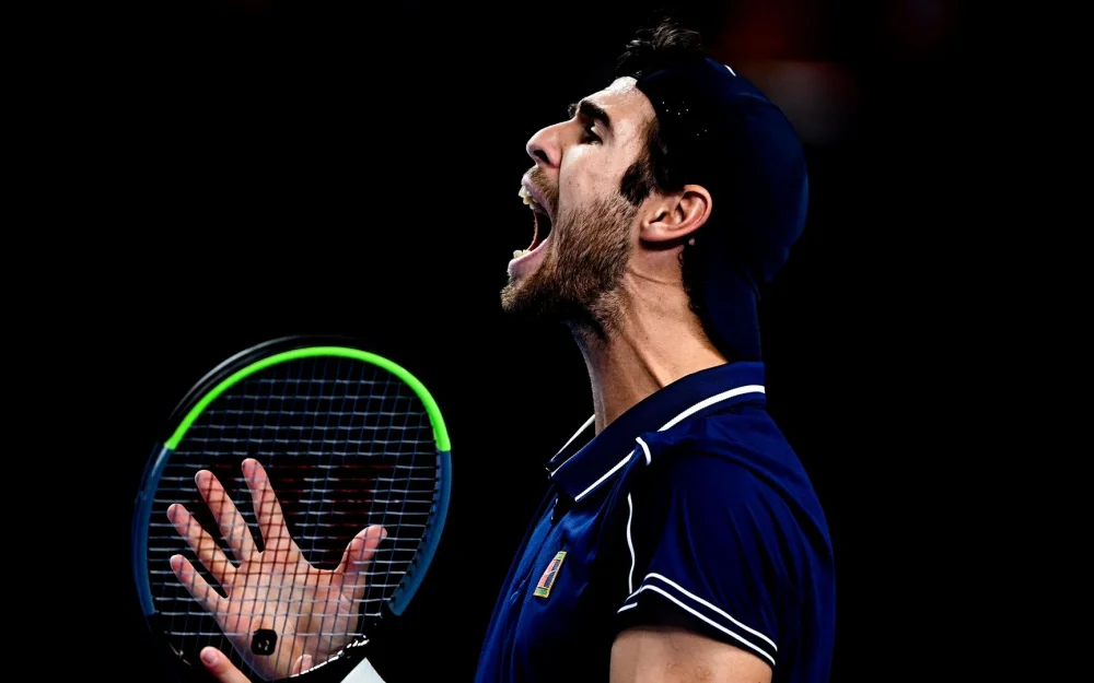 Хачанов прервал серию поражений, одержав победу на старте Мастерса