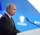 Путин призвал повышать уровень образования специалистов