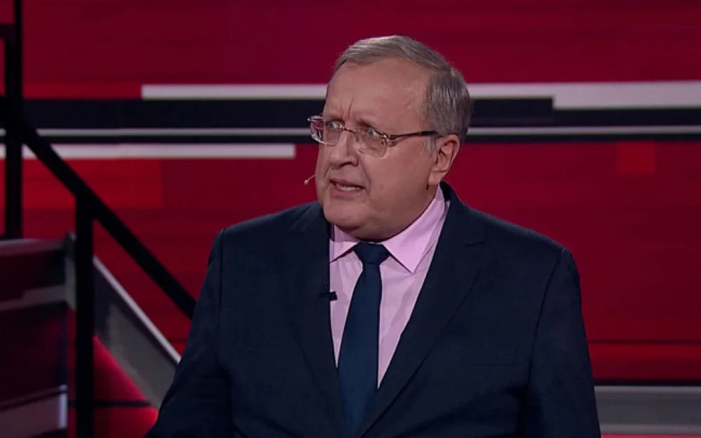 Ткаченко назвал недипломатичным желание Трампа надавить на Россию