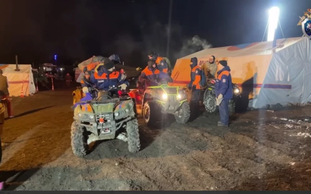 СК: к поискам пропавшей семьи допускаются люди со спецподготовкой по альпинизму