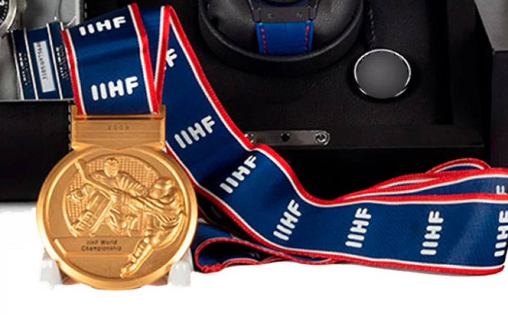 Золотую медаль сборной РФ по хоккею с ЧМ-2009 выставили на аукцион за 5 млн