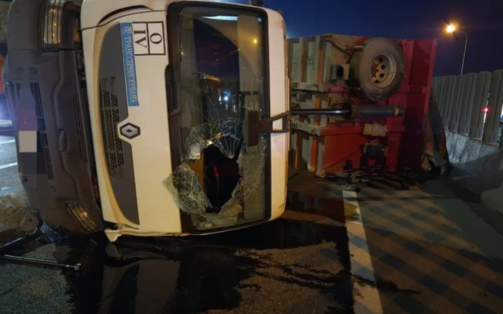 Из-за лопнувшего колеса на Кубани произошло массовое ДТП