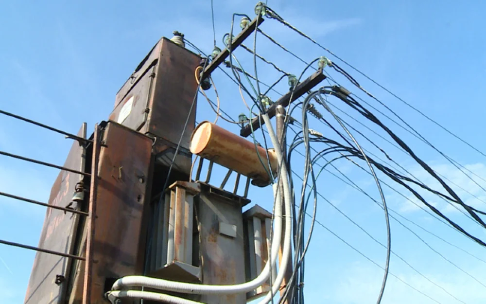 Восстановлено электроснабжение 70% потребителей Сахалинской области