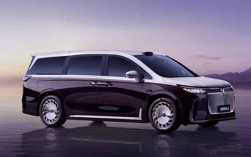 Представлен новый роскошный четырехместный минивэн Voyah Dream Shanhe. Сколько он стоит