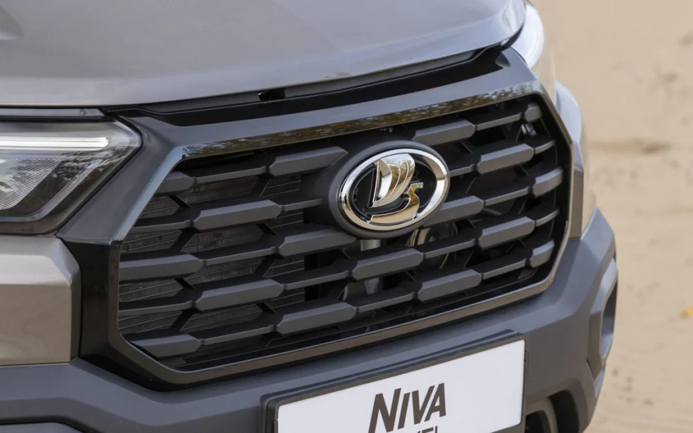 Такой «Нивы» не было никогда: АвтоВАЗ «застолбил» название новой модели