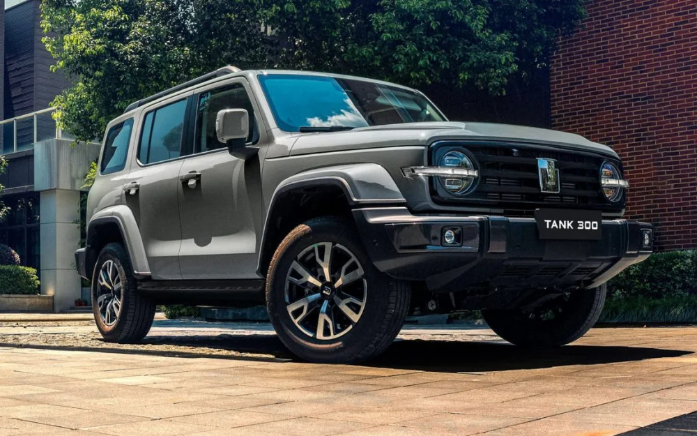 Tank раскрыл обновленные комплектации Tank 300 и Tank 400: версии 2025 модельного года получили важные улучшения